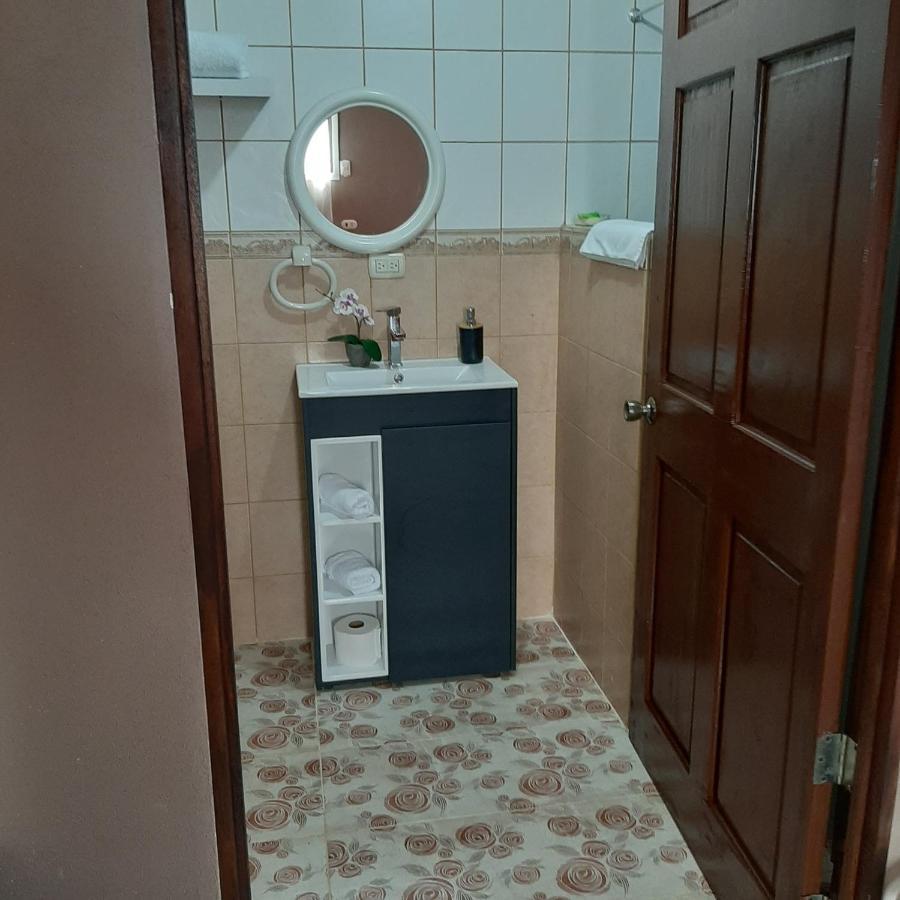 Rancha Azul Inn 阿拉胡埃拉 外观 照片