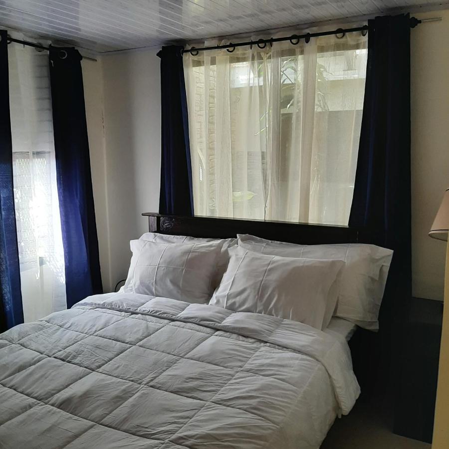 Rancha Azul Inn 阿拉胡埃拉 外观 照片