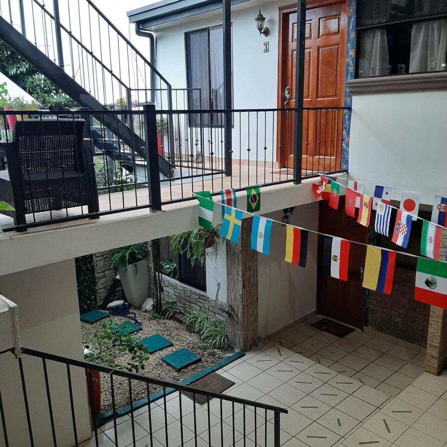 Rancha Azul Inn 阿拉胡埃拉 外观 照片