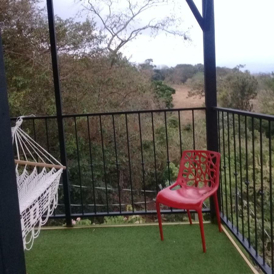 Rancha Azul Inn 阿拉胡埃拉 外观 照片