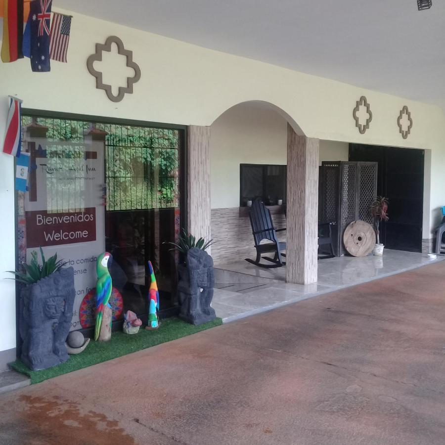 Rancha Azul Inn 阿拉胡埃拉 外观 照片